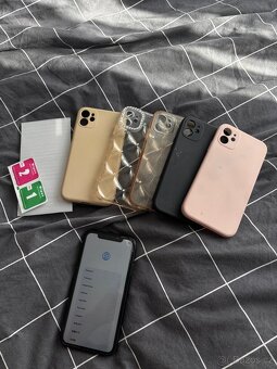 iPhone 11, 128GB - 9