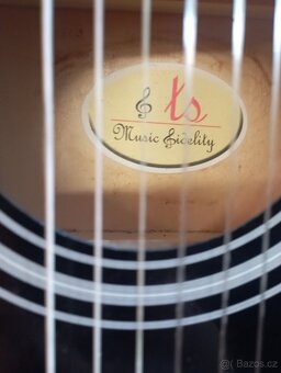 Kytara  Jumbo XS - 9