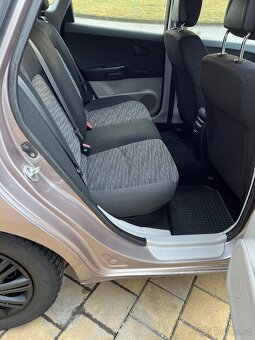 Kia Ceed  1.4 benzín 80 kw Rv-2008 - 9