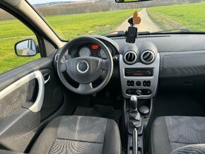 Dacia Sandero 1.4 i 114tis km ,klima elektrická okna central - 9