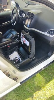 Fiat Freemont 2.0 TDI, 125 kW - Prostorné a bezpečné MPV/SUV - 9