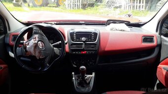 Fiat Doblo r.v. 2010 na opravu či náhradní díly - 9