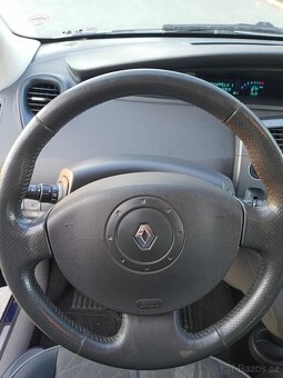 Prodám Renault Megane Scenic 1,6 benzín, 83kw, r.v. 4/2004, - 9