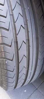 Letní pneo 215/55 /r17 - 9