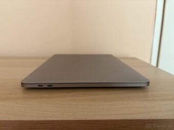 Apple Macbook Pro 13" 2020, M1 8-core, 16GB/512GB - 9