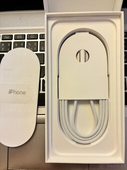 IPhone 16e nový - 9