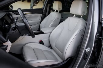 Opel Insignia ST 2.0 Turbo S&S Exclusive 4x4 AT8 - 9