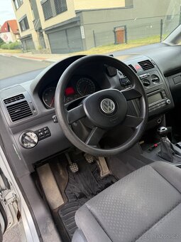 Volkswagen Touran 1.9TDI - 9