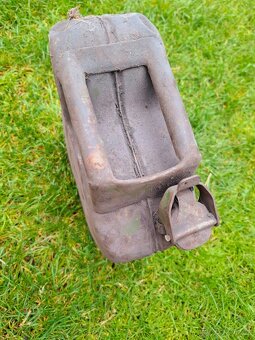Stary kanystr 5ltr - 9