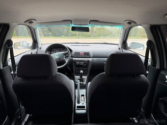 Škoda Octavia 1.6 mpi tour - 9