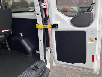Ford Transit Custom, 2,0TDCI 96kW L2H2 nášlap - 9