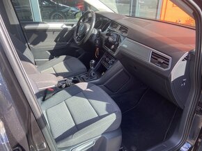 VW Touran R-Line 2.0 Tdi 110kW 7 míst - 9