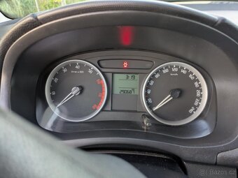 Škoda Roomster, 2009, 1.6 MPI (77kW) - 9
