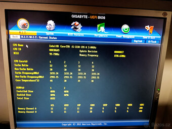 3ks Základní desky ASUS + Gigabyte + CPU + RAM - motherboard - 9