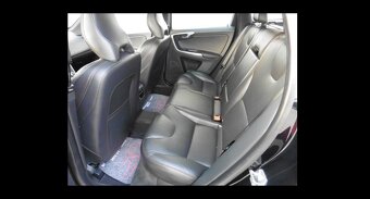 Volvo XC60 2,4 D5 Summum AWD AT 158kW - 9