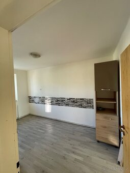 Prodám byt 2+1 - 60m2 Nový Bydžov, zahrada, garáž - 9