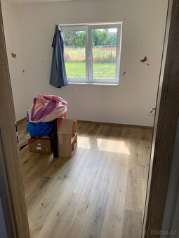 Samostatný dům 4+kk 84m2, pozemek 1114 m2 - 9