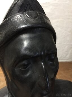 busta Dante Alighieri renesance Božská komedie - 9