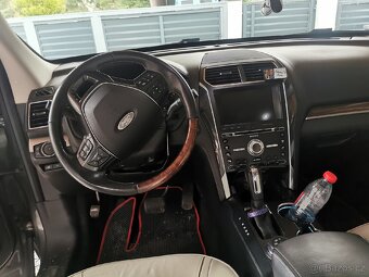 Prodám Ford Explorer Platinum DPH - 9