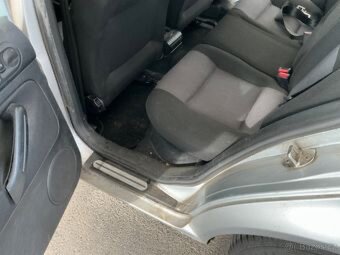 Volkswagen Golf IV 1.6i 77Kw Edition - Klima - 9