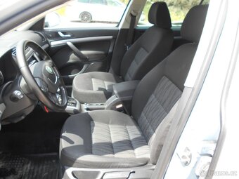 ŠKODA OCTAVIA 2 1.4 TSI 90 KW DSG AUTOMAT R.2009 SERV.KNÍŽKA - 9