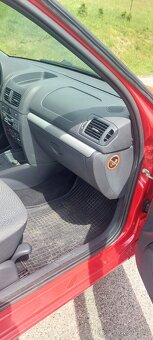 Clio - Najeto 50 000 km - Super stav - 9