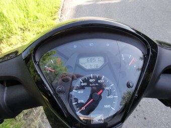 Honda Sh 150,najeto pouze 6 850 km, TOP STAV, STK do 05/2029 - 9
