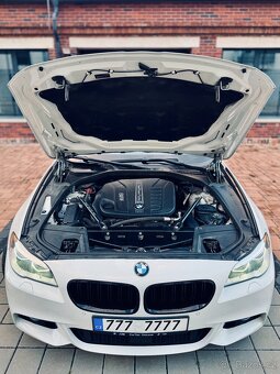 BMW 530d M-paket xDrive facelift Harman/Kardon HUD ČR 2016 - 9