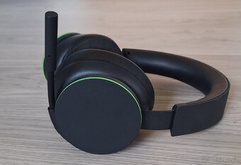 Prodám Xbox Series X - 9