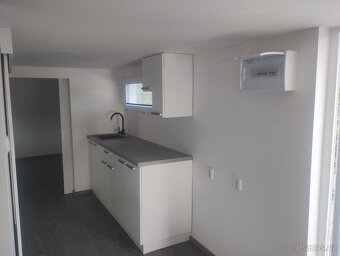 Celoroční mobilní dům 10x3m - 9