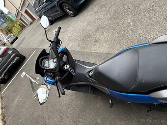 Skútr yamaha NMAX 125 - STK do 8/2029 - 9