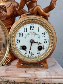 TOP nádherné starožitné mechanické figurální hodiny se sloup - 9