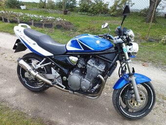 Suzuki bandit GSF 600 - 9