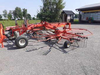 Prodám středový shrnovač Kuhn GA 7301 - 9