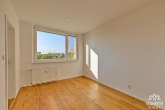 Prodej bytu se zasklenou lodžií 3+1, 68 m², Zlín - Budovatel - 9
