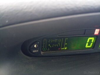 Citroen Xsara Picasso 1.6 I - 9