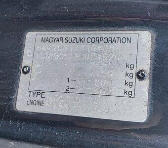 Suzuki Swift 1.3 - 9