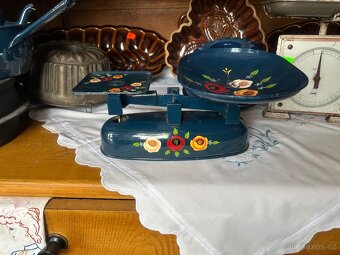 Starožitné malované váhy - 9