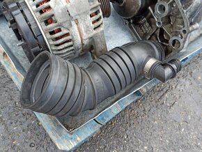 PŘÍSLUŠENSTVÍ MOTORU – VW/ŠKODA/AUDI 2,5TDi 120KW - BDG - 9
