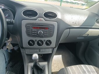 Ford Focus MK2, 2009, 1,6 74kW - 9