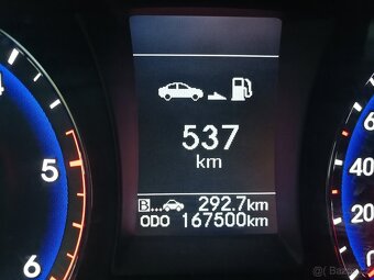 Hyundai i40 sedan, 1.7 crdi, 6st. manuál - 9