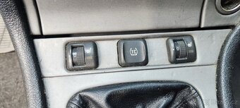 Opel Astra G 1.8 85kW, benzín, hatchback - 9