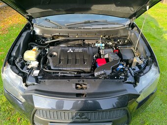 Prodám Mitsubishi Outlander 2,2 130 kW - 9