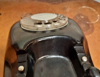 Bakelitový telefon TESLA z roku 1978 - 9