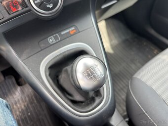 TOYOTA VERSO EDITION 1,6 D4D - 9