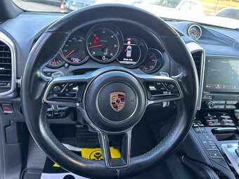 Porsche Cayenne 2016 - 9