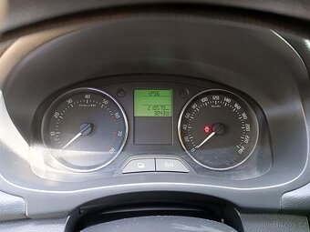 Prodám Fabia 2 kombi 1,4 MPI, 63 kW, r.v. 2012 - 9