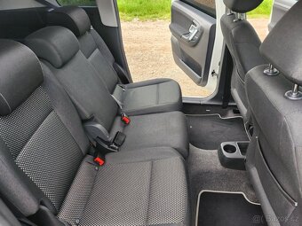 Škoda Roomster 1.6 16 V Scout - 9