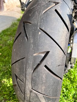 Suzuki GSXR 600 - 9