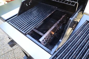 Plynový gril Char-Broil Performance 220B se dvěma hořáky - 9